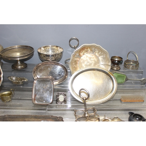 1099 - Qty of antique and later silver plate to include trays and a dressing table set, approx 11.9kg gross