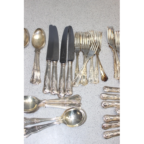 1099E - Qty of silver plated King's Pattern cutlery by Roberts & Dore Ltd, approx 3.7kg gross (65 pieces)