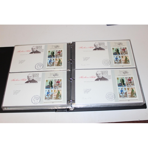 530 - Stamps - Great Britain First Day Covers in 2 blue Stanley Gibbons albums, 1978-81 & 1981-1989, volum... 