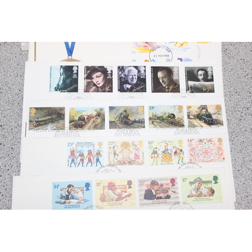 551 - Stamps - GB FDCs (150)