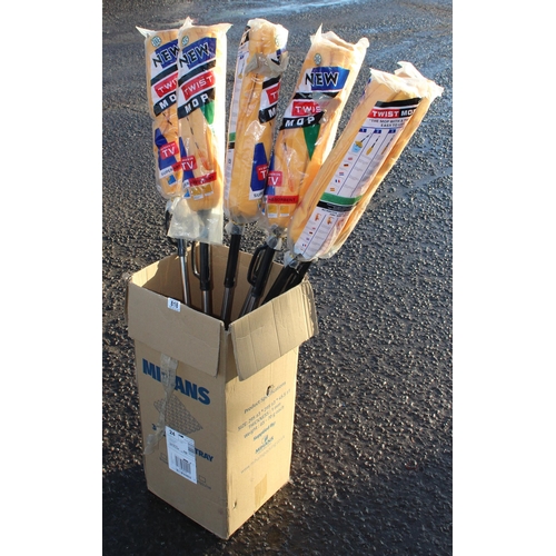 821 - 7 Twist mops, approx 132cm tall