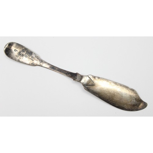 1078 - An antique silver fish knife, London 1809 by John Kerschner, approx 47.86g gross