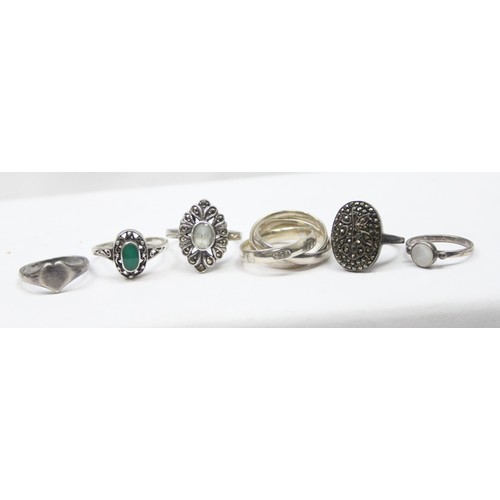 1193 - 6 assorted silver rings to inc Art Deco period Marcasite rings, Russian band ring etc, all XRF confi... 