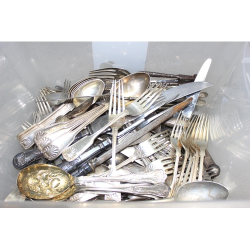 1082 - A large qty of assorted silver plate and other cutlery to inc Fiddle, Thread and Shell pattern, appr... 