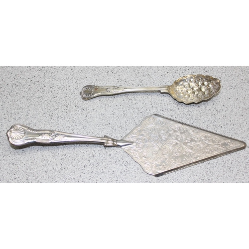 1099I - Qty of silver-plated cutlery, mainly King's Pattern flatware, approx 5.7kg gross