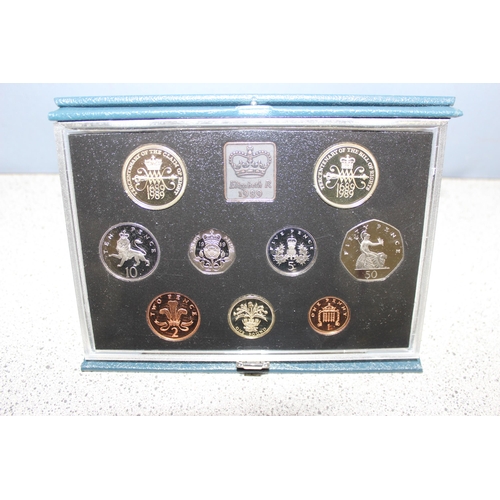 1299Q - Great Britain & Northern Ireland proof coinage sets, 6 assorted proof coin sets in folders, 1983 - 1... 