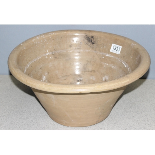 1833 - A large vintage pottery proving bowl or mixing bowl, approx 40cm wide