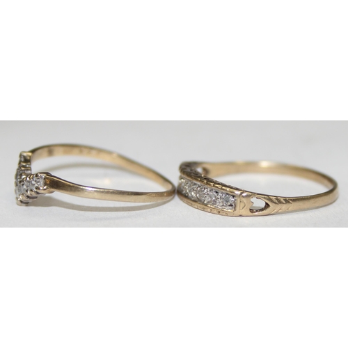 1135 - 2 9ct gold rings, a diamond set half eternity ring, approx size O, missing a stone and a white stone... 