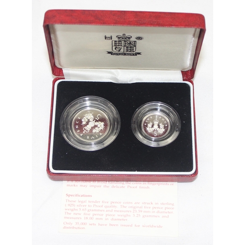 1250H - 2 boxed Royal Mint silver proof coin sets, 1990 silver proof 5p & 1992 silver proof 10p, struck in s... 