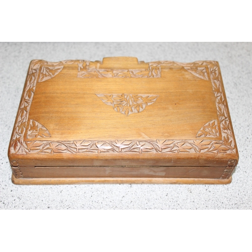 295 - 14 interesting wooden boxes and treen to include a carved wooden boot, cutlery box and jewellery box... 