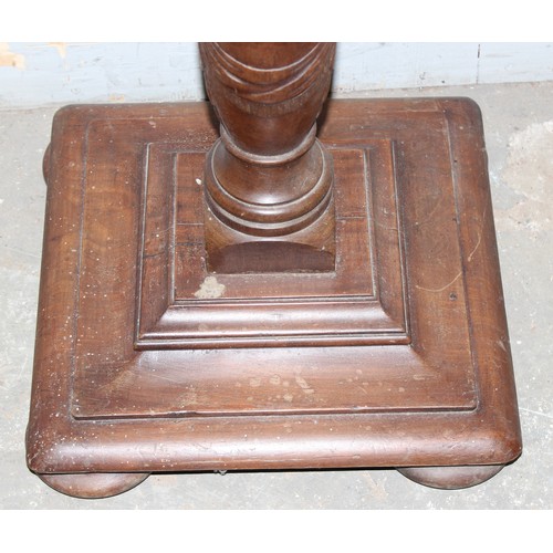 35 - A large antique mahogany plant stand or torchère, approx 160cm tall