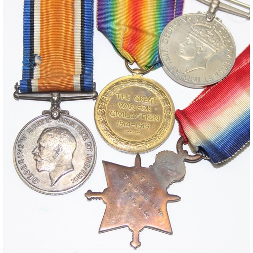 1400 - WWI and WW2 family medal group, WWI trio to 1923 Private J. Crawley of the Staffordshire Yeomanry an... 