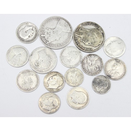 1204 - Qty of assorted mixed world and British silver coins to inc an 1883 Gothic Florin, approx 54.15g gro... 