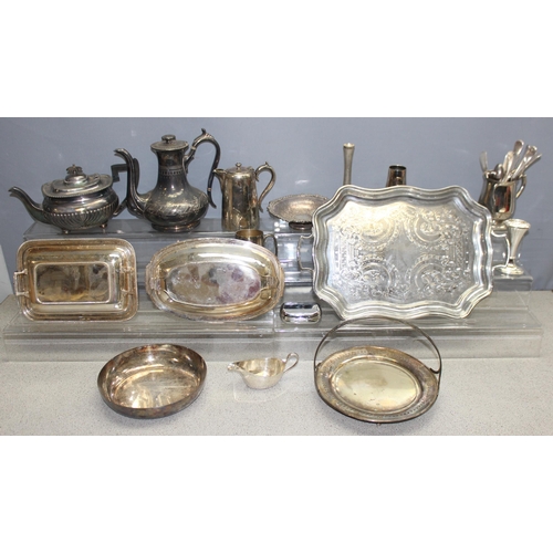 1007 - Large qty of antique and later silver-plated items to incl serving dishes, flatware, tea and coffee ... 