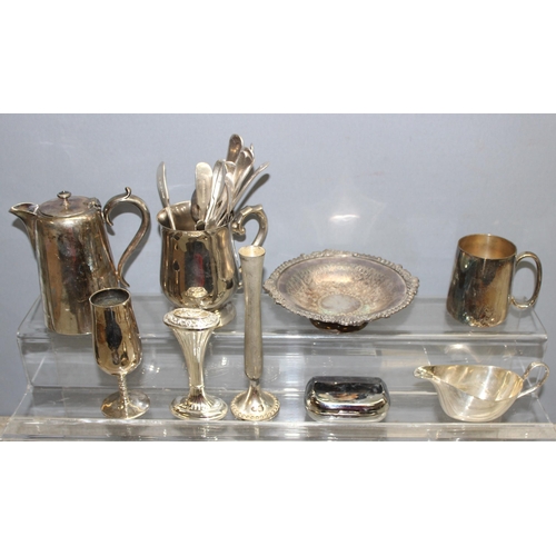 1007 - Large qty of antique and later silver-plated items to incl serving dishes, flatware, tea and coffee ... 