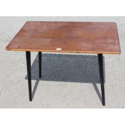 11 - Vintage oak topped table with screw on legs, approx 97cm wide x 66cm x 68cm tall