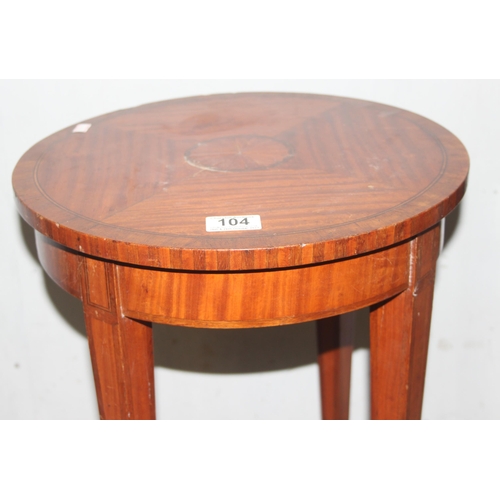 104 - A near pair of Sheraton Revival inlaid round topped side tables, largest approx 38cm wide x 38cm dee... 