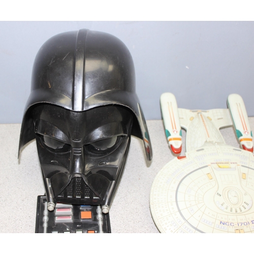 1527 - 2 vintage toys to incl Star Wars Darth Vader helmet with battery operated sound effects, and a model... 