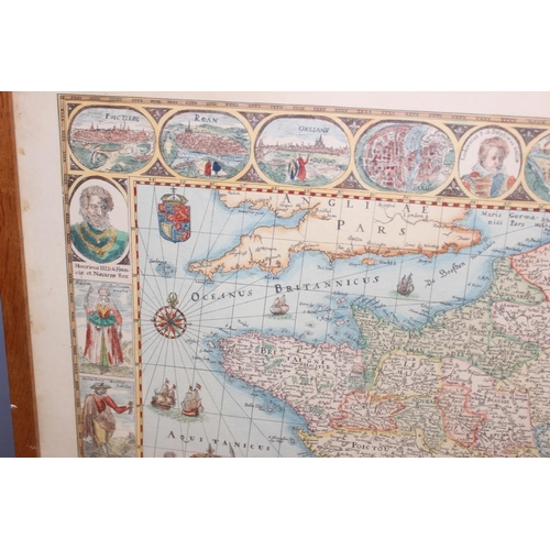 439 - 4 x antique and later maps to incl Oxfordshire, Amsterdam, Paris and Europe, largest approx 67cm x 5... 