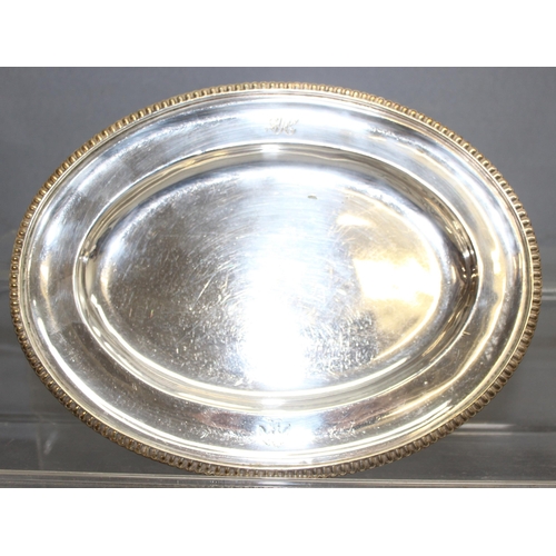 1021 - Mix of silver-plated items so incl serving plates, toast rack etc, approx 2.1kg