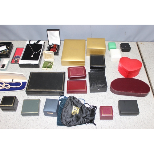 1162 - Qty of assorted costume jewellery, some boxed and jewellery boxes