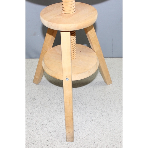 130 - Wooden laundry box and adjustable engineers' or potters style stool, largest approx 47 x 47 x 50cm