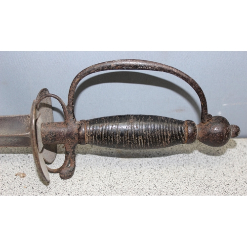 1409 - Antique small rapier style sword/court sword with clam shell guard, possibly 18th century, approx 93... 