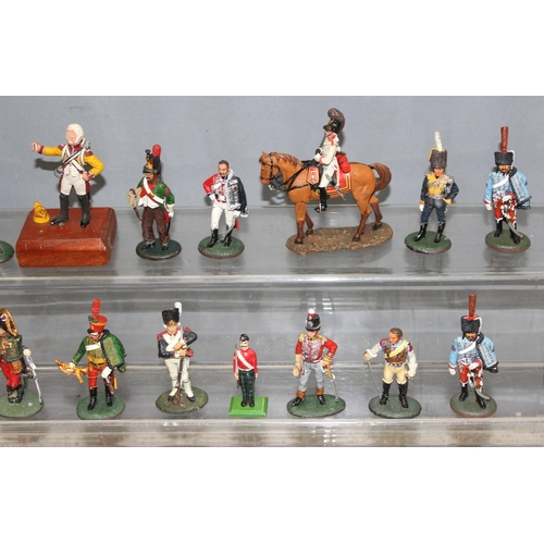 1528 - Qty of vintage and later diecast lead figures, mostly soldiers/military themed to incl DelPrado, Bri... 