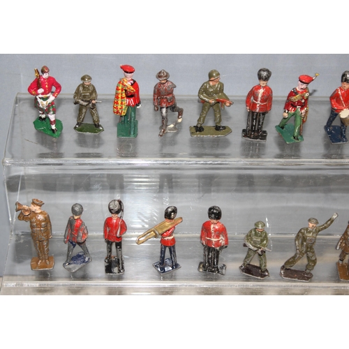 1532 - Qty of vintage and later diecast lead figures, mostly soldiers