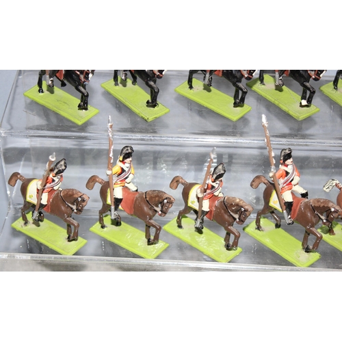 1534 - Qty of vintage and later diecast lead figures, mostly military themed