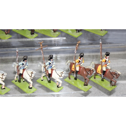 1534 - Qty of vintage and later diecast lead figures, mostly military themed