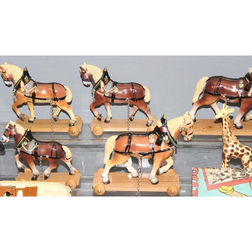 1541 - Qty of vintage toys to include pull along horses and a Pinocchio jigsaw puzzle, unchecked