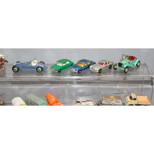 1553 - Qty of vintage diecast toy vehicles to incl Dinky, Lesnay, Corgi etc