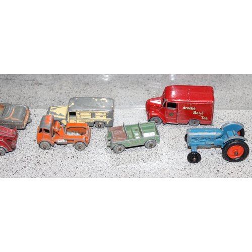 1553 - Qty of vintage diecast toy vehicles to incl Dinky, Lesnay, Corgi etc