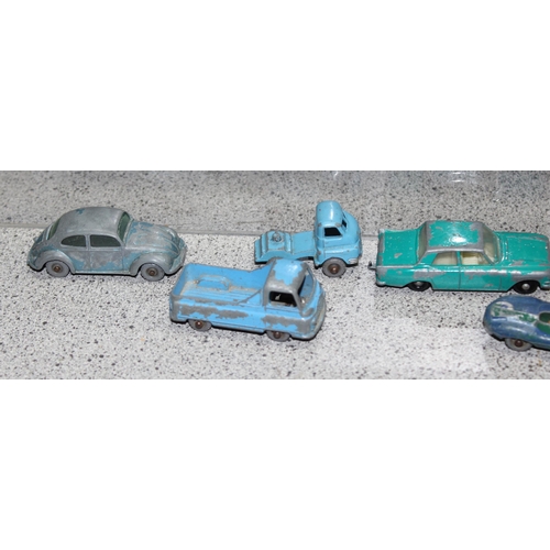 1553 - Qty of vintage diecast toy vehicles to incl Dinky, Lesnay, Corgi etc