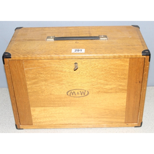 291 - Moore & Wright engineers tool chest with 4 smaller drawers over 3 larger drawers, with key, approx 4... 