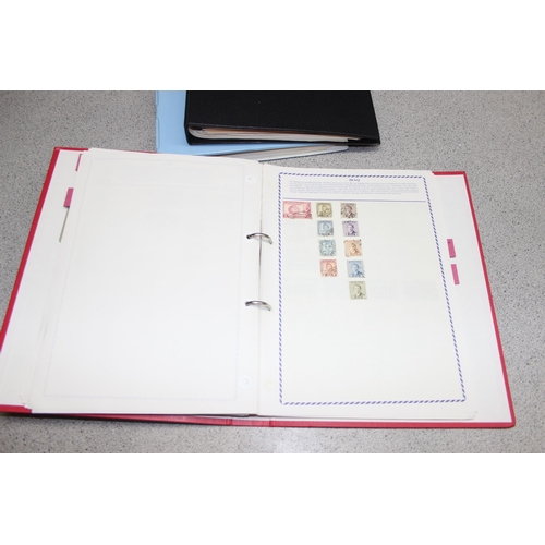 546 - Stamps - Box, World collection in 6 binders