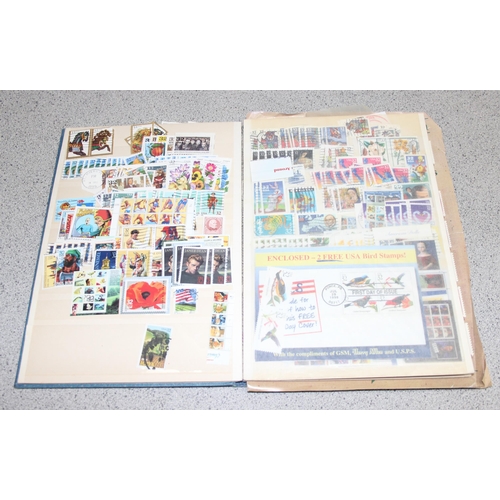 552 - Stamps - USA, 2 albums with stamps