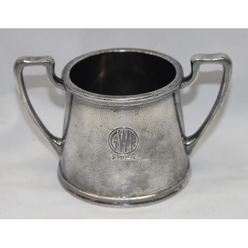 705 - A rare GWR Hotel Elkington silver plated sugar bowl with 2 handles, marked to base including date co... 