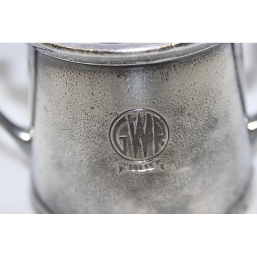 705 - A rare GWR Hotel Elkington silver plated sugar bowl with 2 handles, marked to base including date co... 