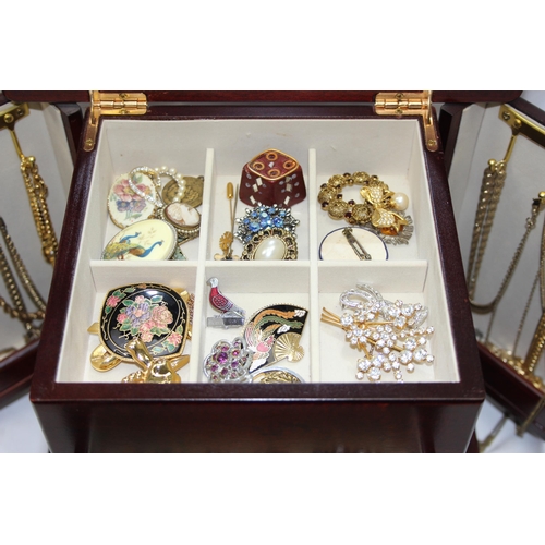 1160R - Wooden jewellery box with 4 drawers and contents