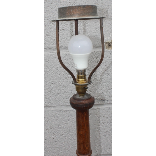 269A - Vintage oak standard lamp with shade, approx 185cm