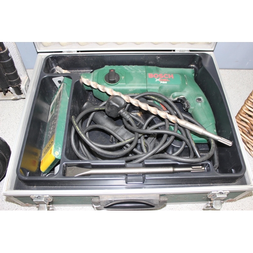 822 - Qty of mixed items to incl Bosch corded drill in case, set of dumbbells, wicker basket etc