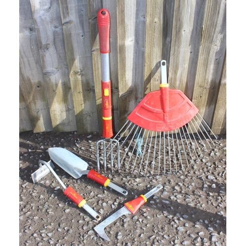 383 - Wolf interchangeable garden tools with many attachments