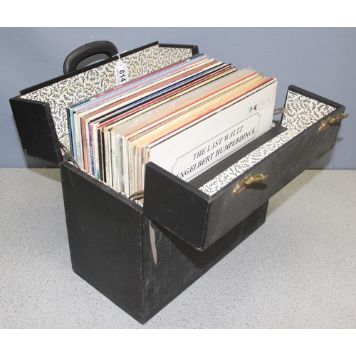 614 - Large qty of vintage vinyl records to incl Don McClean, Johnny Cash, Shakin' Stevens etc