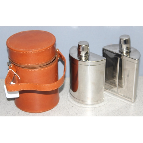 1860 - 2 x 20oz metal drink flasks by Tudor in brown carry case