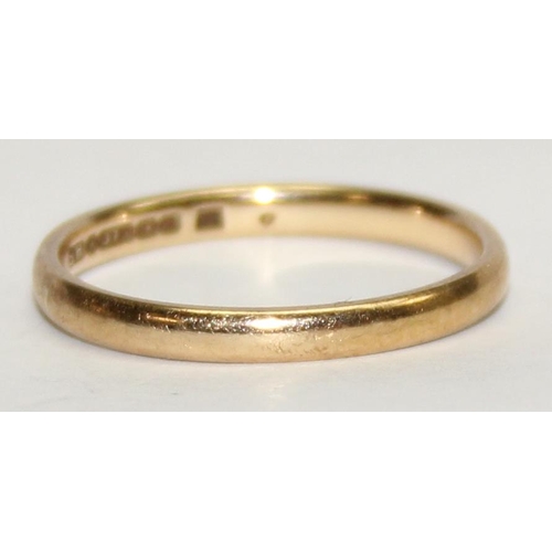 1140I - A 9ct gold plain band ring, marked and XRF confirmed, approx size R, approx 2.12g gross