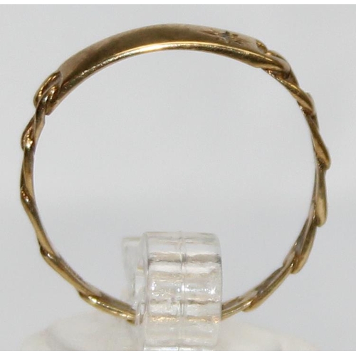 1140J - An unusual 9ct gold rope twist ring set with small diamond, marked and XRF confirmed for 9ct gold, a... 