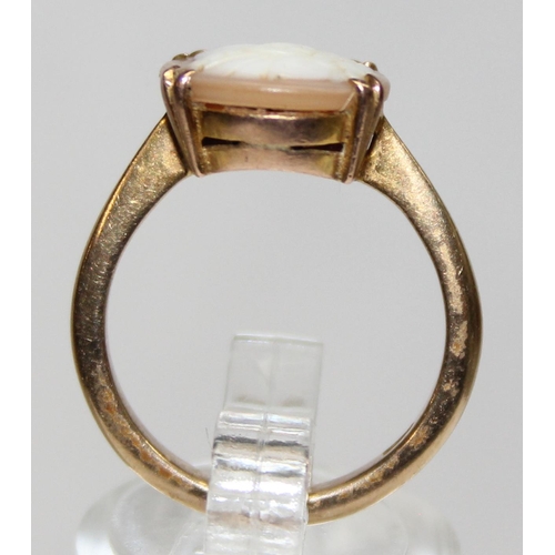 1140O - A vintage 9ct gold mounted shell cameo ring formed as a classical female head, marked and XRF confir... 