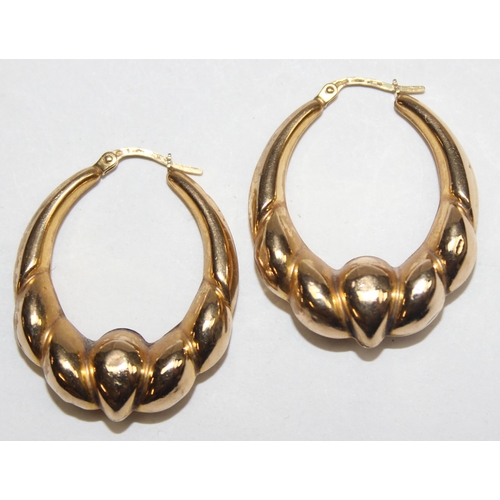 1140T - A large pair of 9ct gold creole hoop earrings, marked and XRF confirmed, approx 27mm wide, approx 4.... 